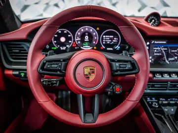 PORSCHE 911 Carrera 4 GTS  Aerokit  Lift