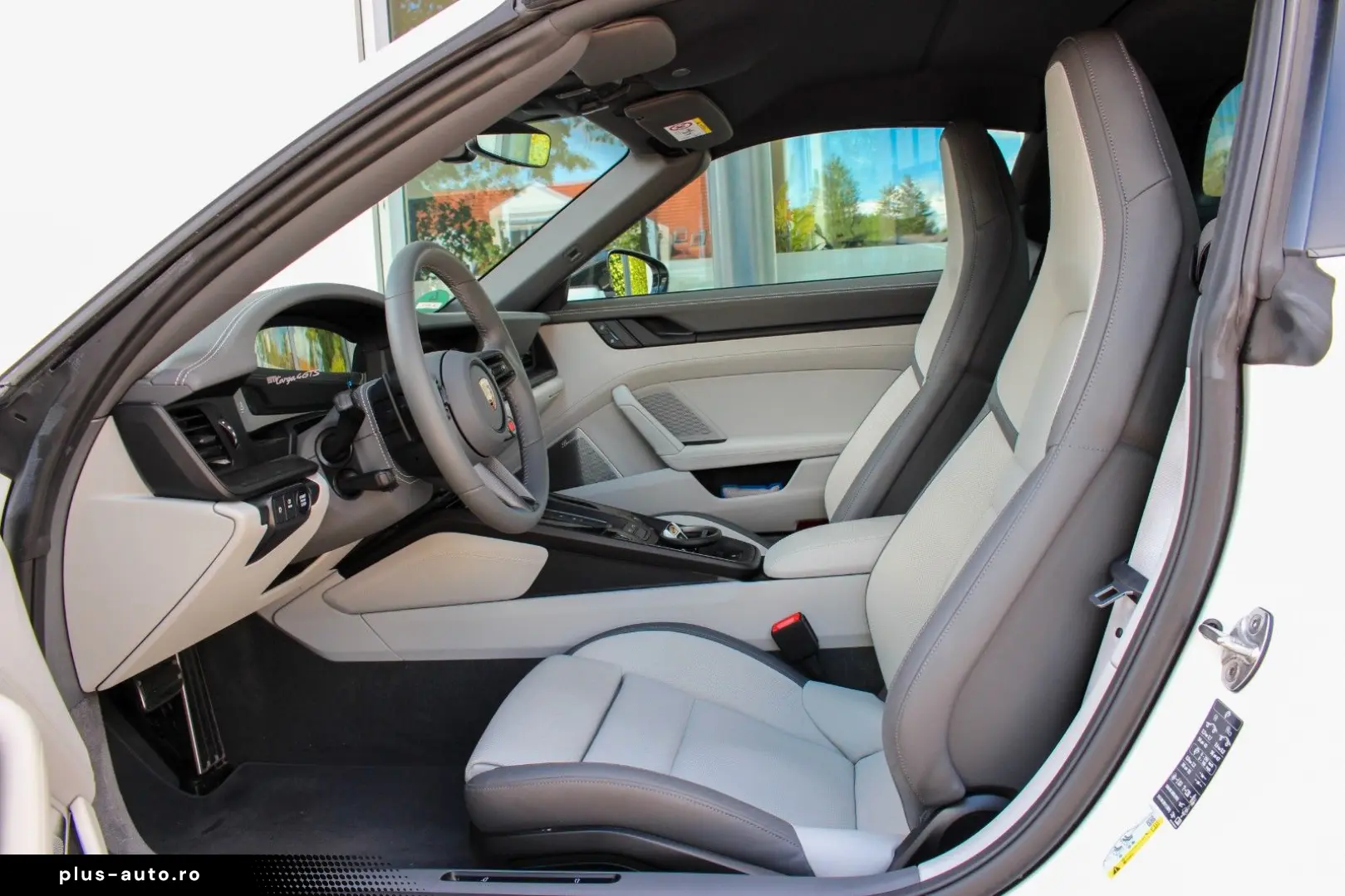 PORSCHE Targa 4 GTS    BURMESTER   MATRIX    CHRONO