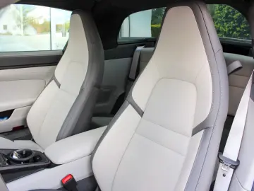 PORSCHE Targa 4 GTS    BURMESTER   MATRIX    CHRONO