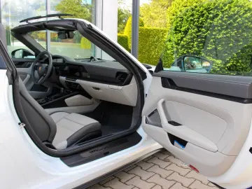 PORSCHE Targa 4 GTS    BURMESTER   MATRIX    CHRONO