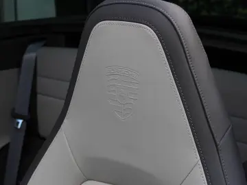 PORSCHE Targa 4 GTS    BURMESTER   MATRIX    CHRONO