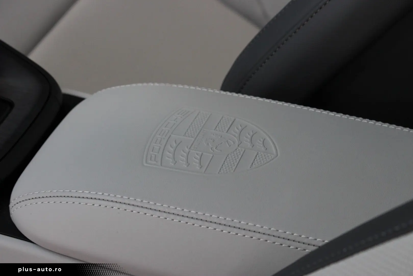PORSCHE Targa 4 GTS    BURMESTER   MATRIX    CHRONO
