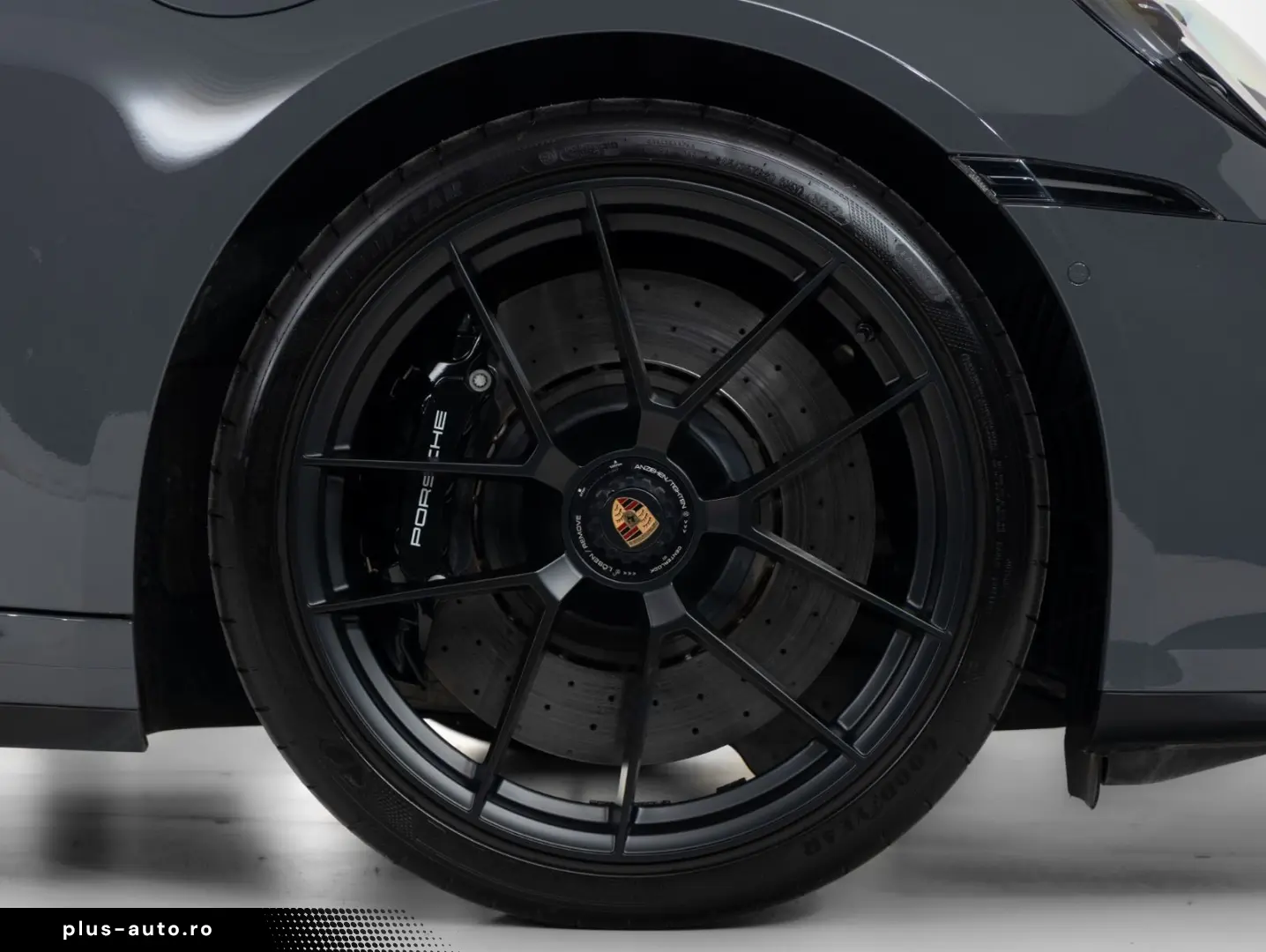 PORSCHE 911 Targa 4 GTS   Int. Carbon   Lift   HD Matrix