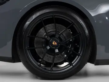 PORSCHE 911 Targa 4 GTS   Int. Carbon   Lift   HD Matrix