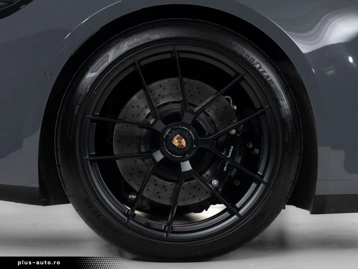 PORSCHE 911 Targa 4 GTS   Int. Carbon   Lift   HD Matrix