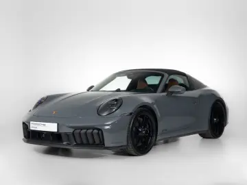 PORSCHE 911 Targa 4 GTS   Int. Carbon   Lift   HD Matrix