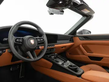 PORSCHE 911 Targa 4 GTS   Int. Carbon   Lift   HD Matrix
