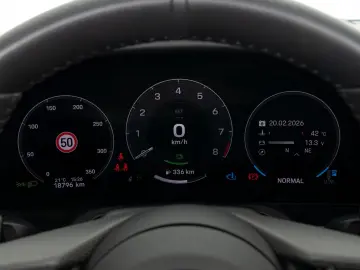 PORSCHE 911 Targa 4 GTS   Int. Carbon   Lift   HD Matrix