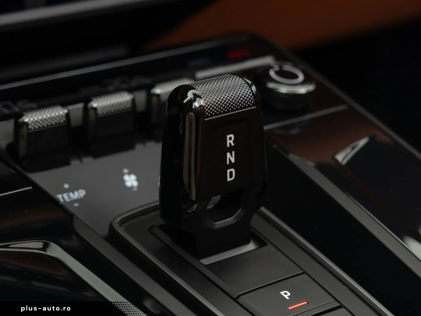 PORSCHE 911 Targa 4 GTS   Int. Carbon   Lift   HD Matrix
