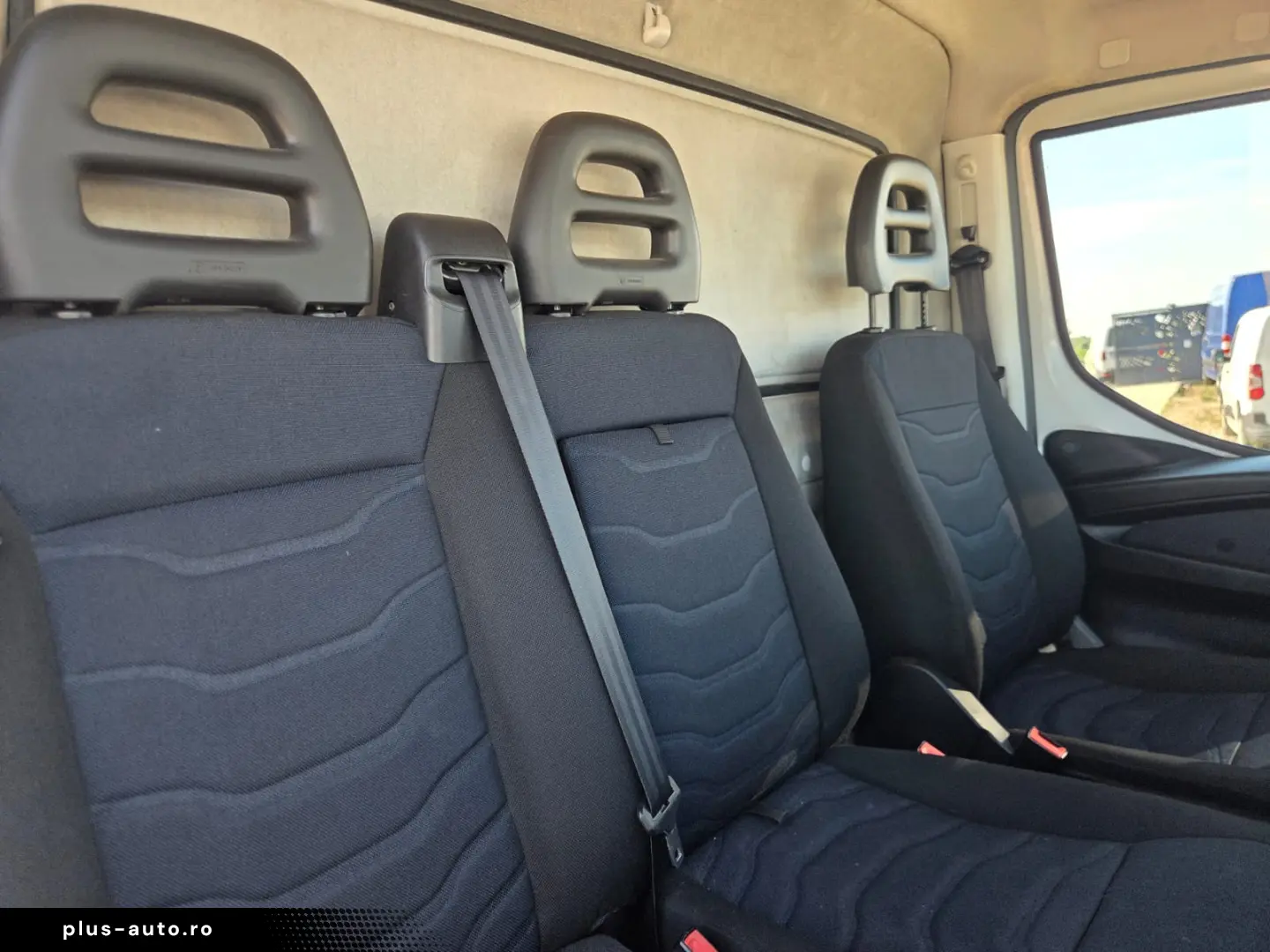IVECO NEW DAILY CUB L=4.10M   LIFT HIDRAULIC