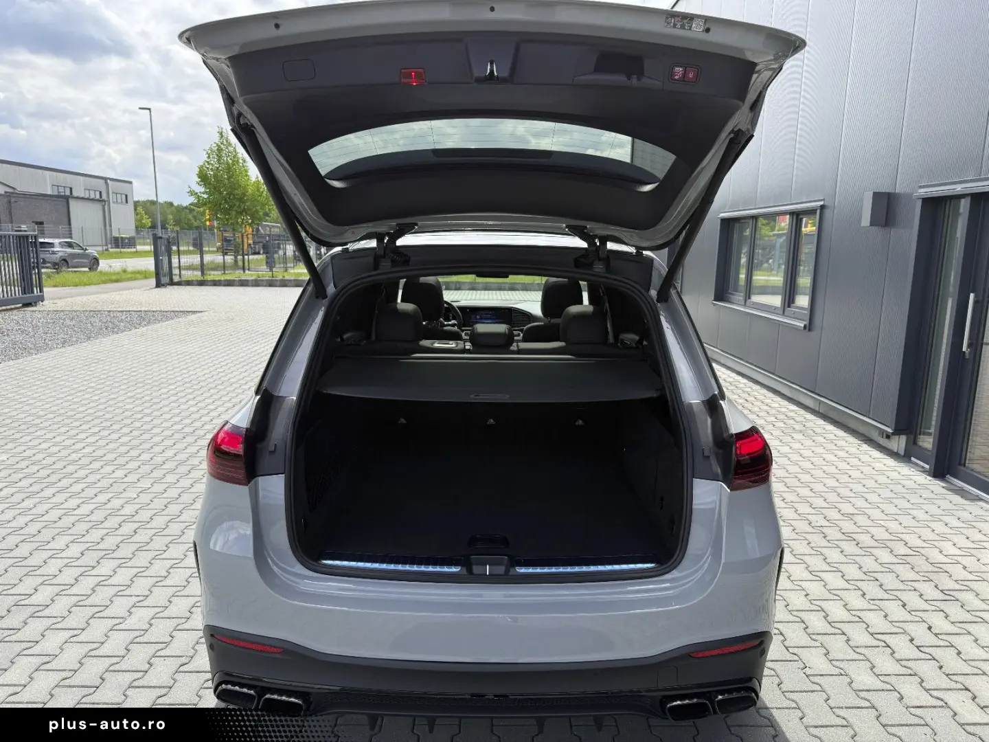 MERCEDES-BENZ GLE 63 S AMG Panor Distron 360K Carbon
