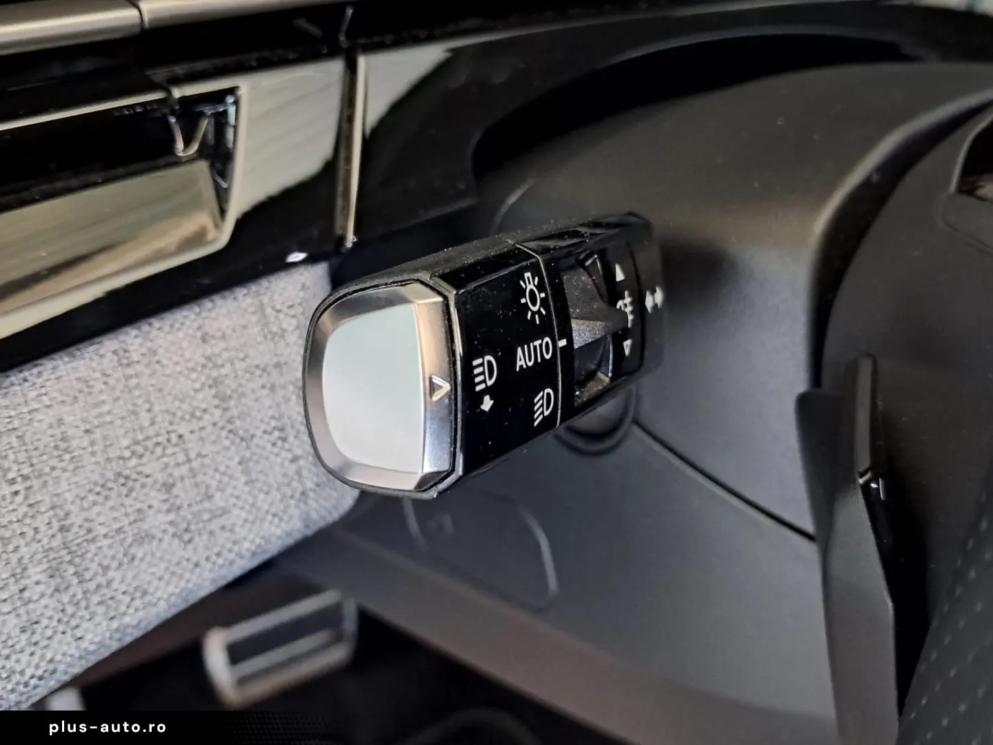 NOUL PEUGEOT 3008 SUV GT 1.2 HYBRID 136 CP