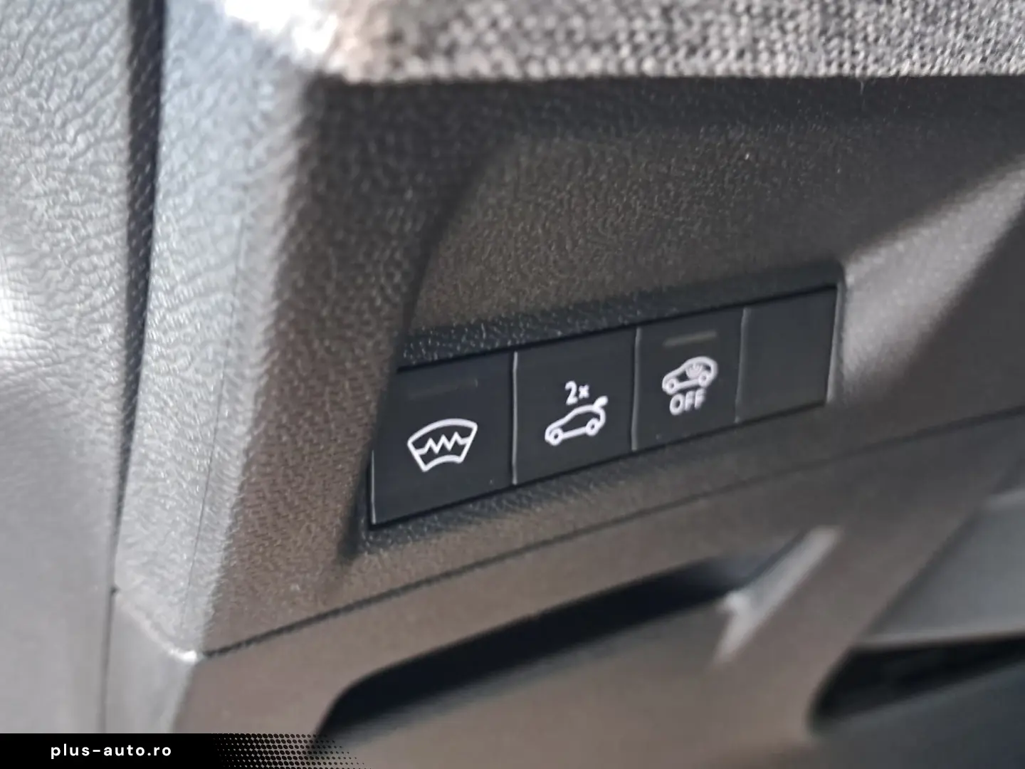 NOUL PEUGEOT 3008 SUV GT 1.2 HYBRID 136 CP