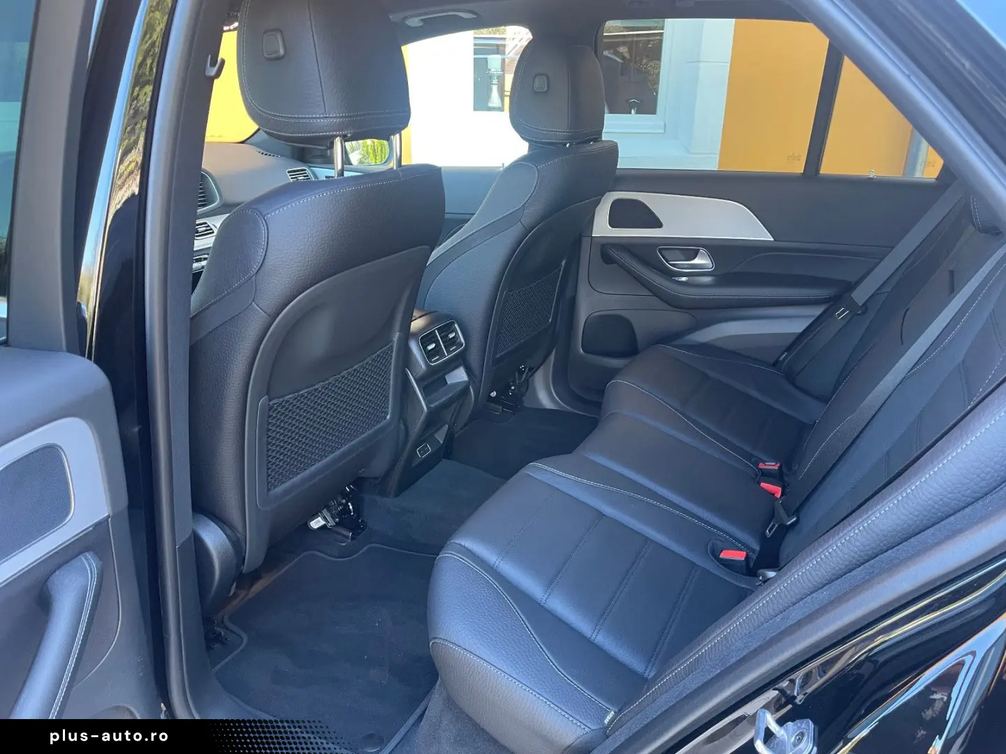 MERCEDES-BENZ GLE 300 d 4M-Pano-AHK-Standheizung