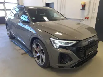 AUDI Q8 e-tron 50 quattro S line 101T¤