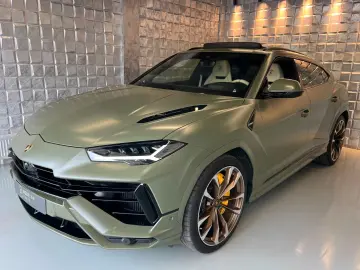 LAMBORGHINI Urus S