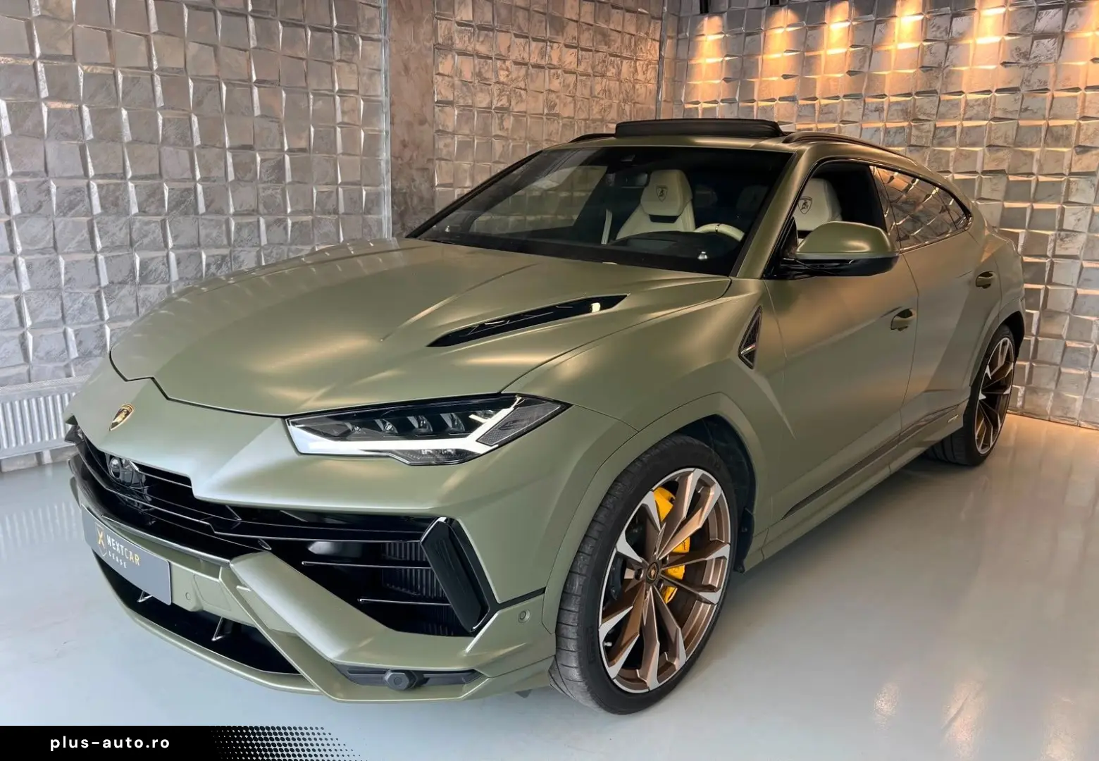 LAMBORGHINI Urus S