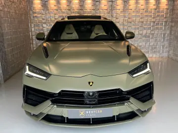 LAMBORGHINI Urus S