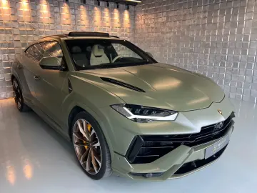 LAMBORGHINI Urus S