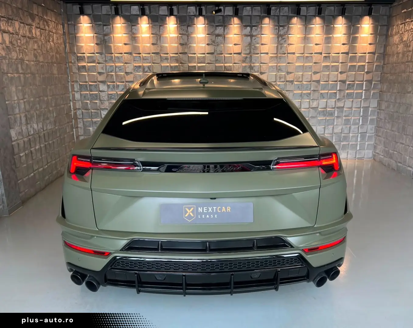 LAMBORGHINI Urus S