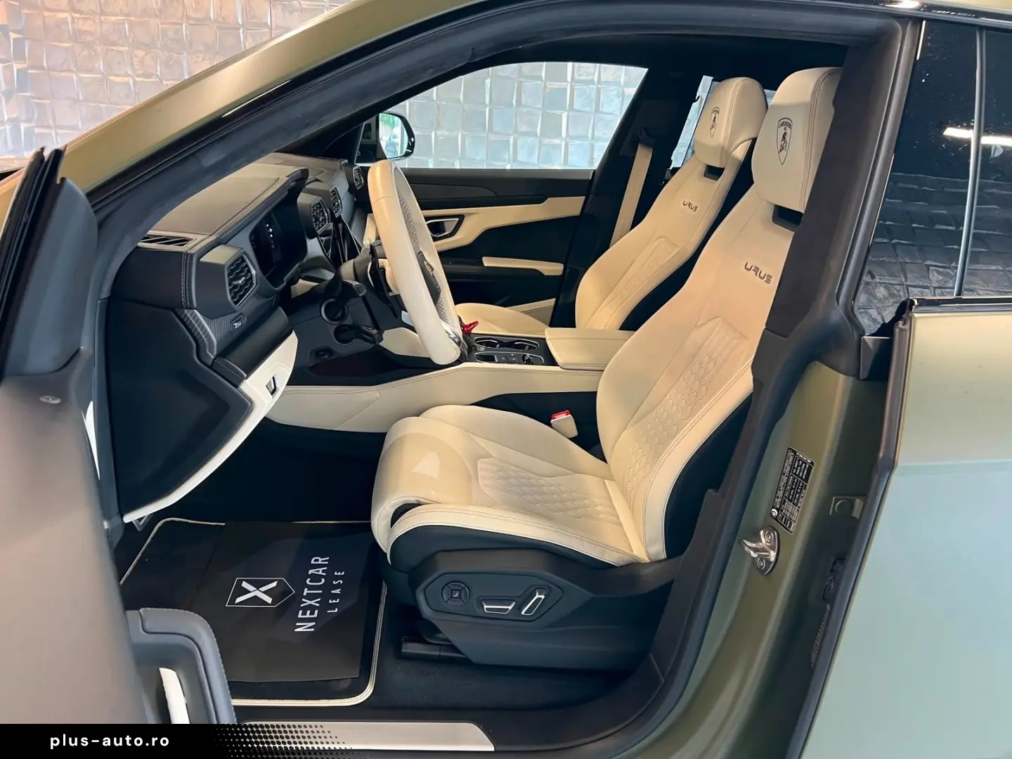 LAMBORGHINI Urus S