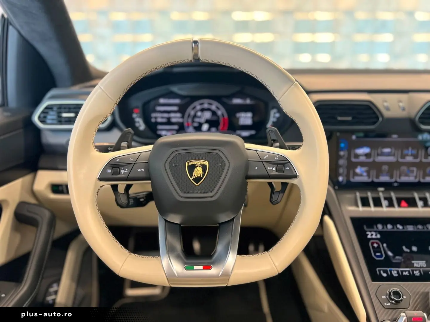 LAMBORGHINI Urus S