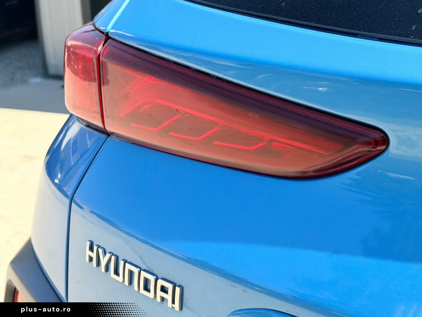Hyundai Kona 4x4 Lane Assist Led HUD Navi Camera Senzori Ung