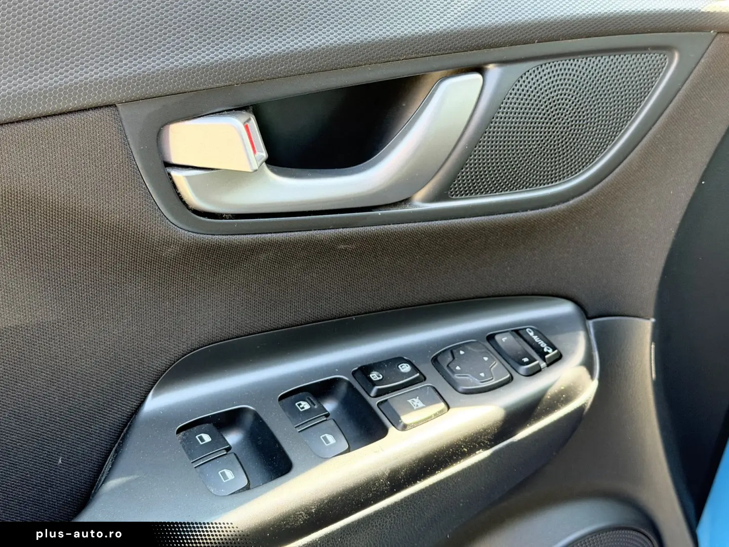 Hyundai Kona 4x4 Lane Assist Led HUD Navi Camera Senzori Ung
