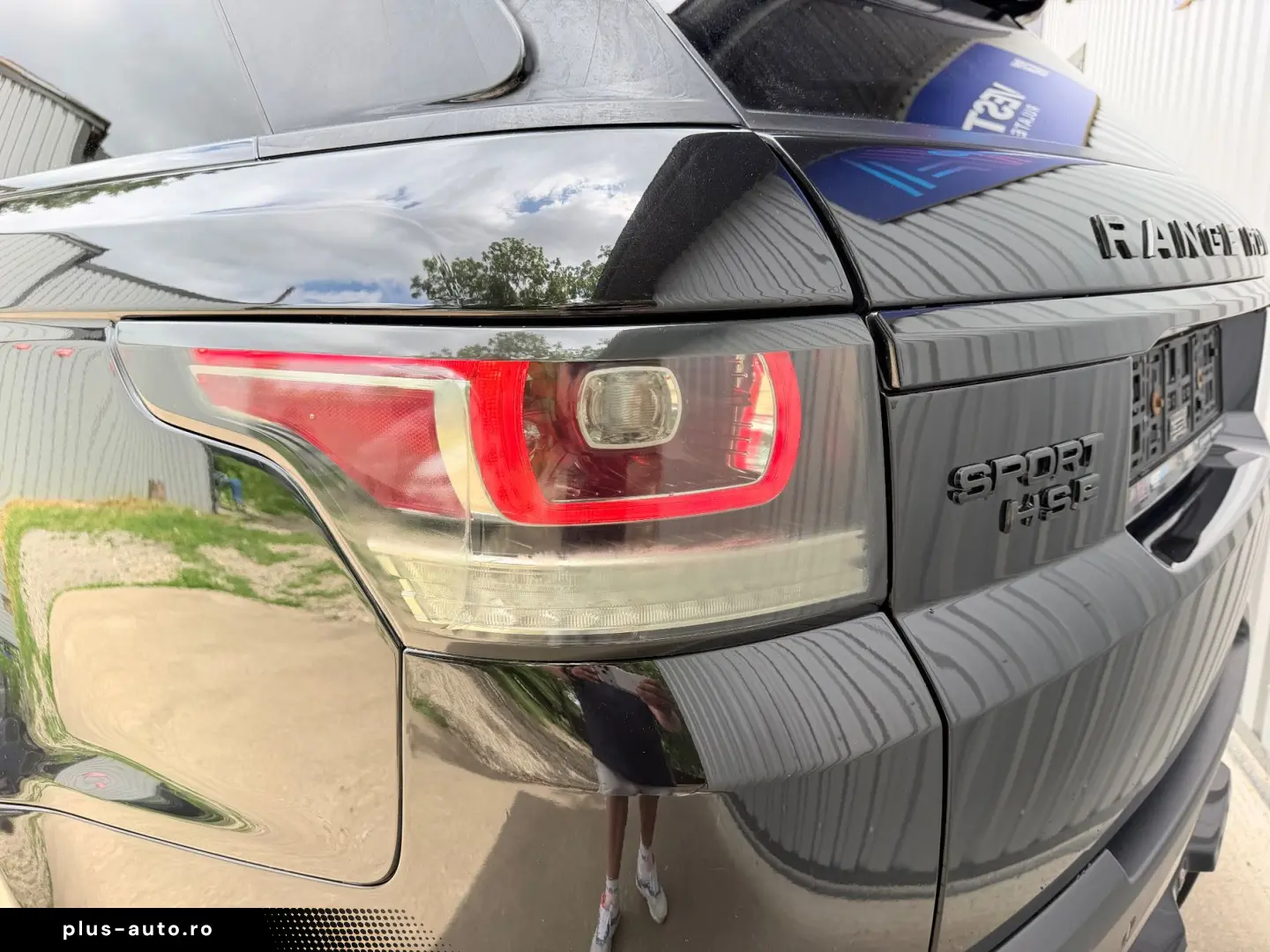 Land-Rover Range-Rover-Sport