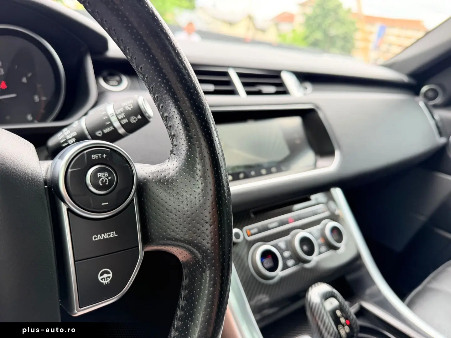 Land-Rover Range-Rover-Sport