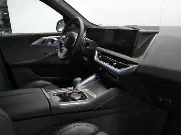 BMW XM 50e M Sport ACC AHK 360 KAM RFK NAVI LED DAB