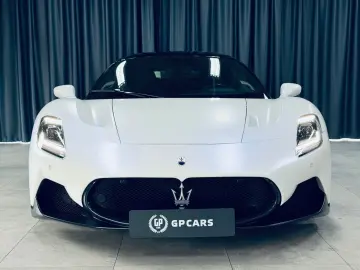 MASERATI MC20 NOVITEC Bianco Audace Lift Carbon Keramik