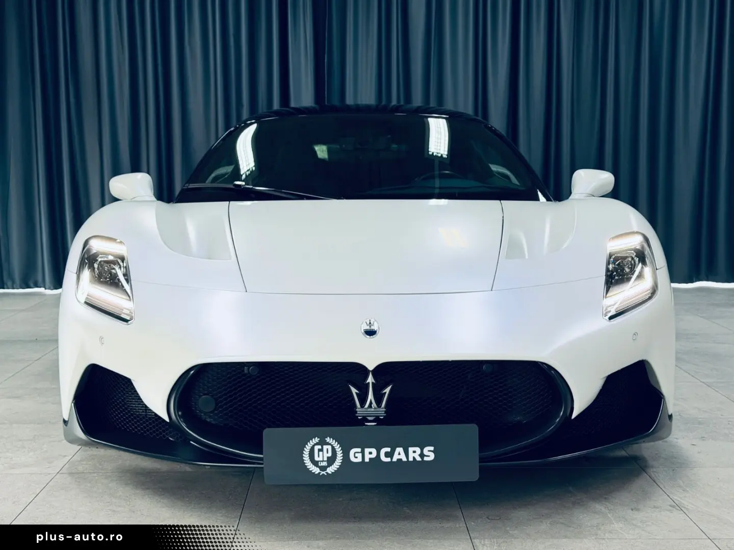 MASERATI MC20 NOVITEC Bianco Audace Lift Carbon Keramik