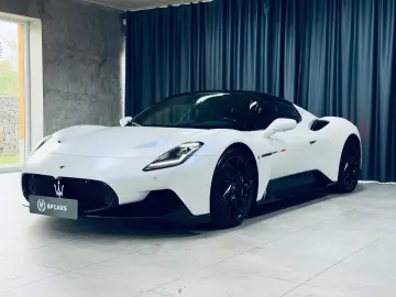 MASERATI MC20 NOVITEC Bianco Audace Lift Carbon Keramik