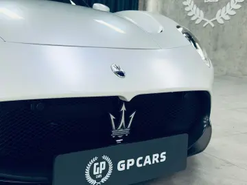 MASERATI MC20 NOVITEC Bianco Audace Lift Carbon Keramik
