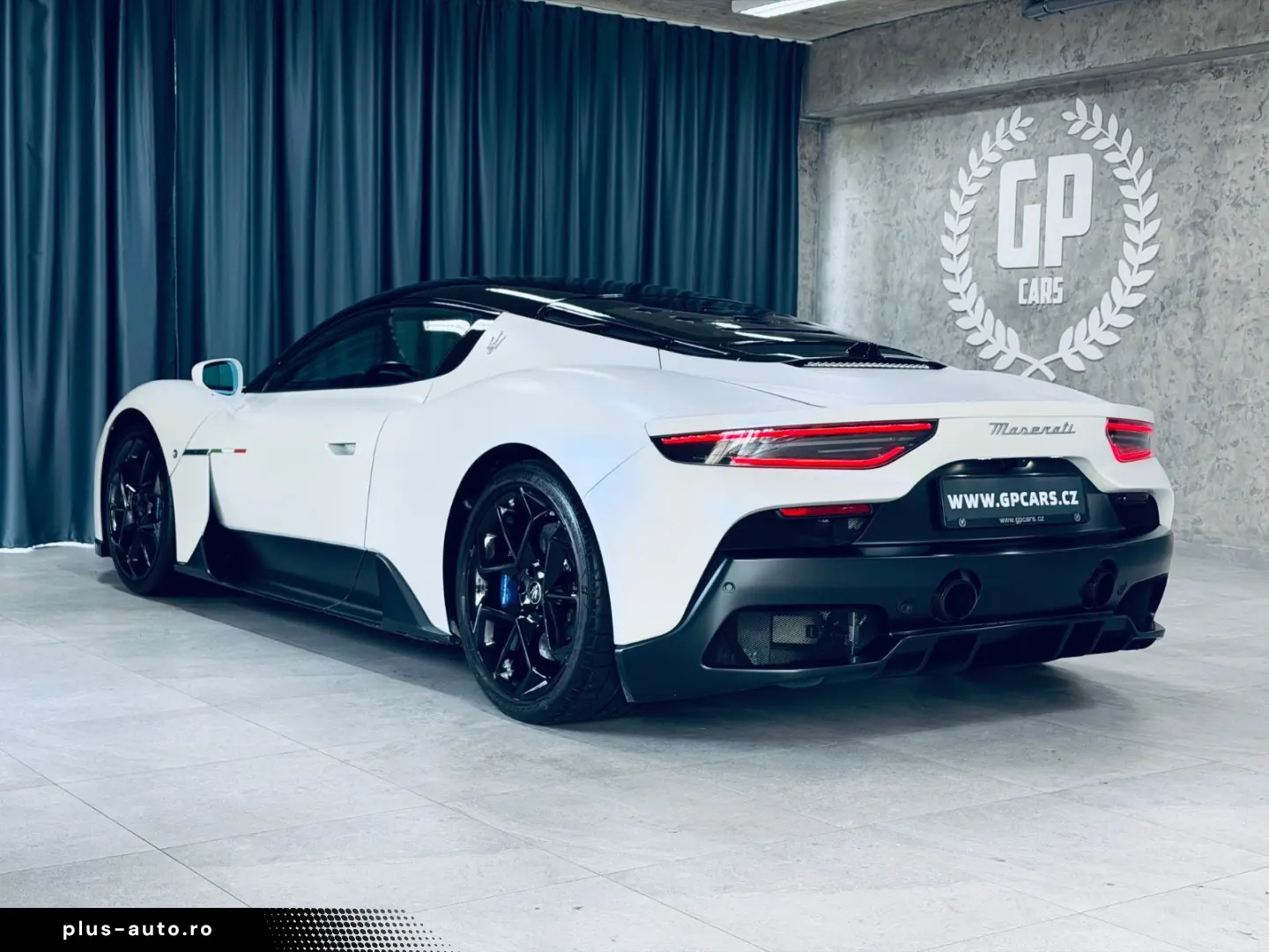 MASERATI MC20 NOVITEC Bianco Audace Lift Carbon Keramik