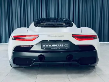 MASERATI MC20 NOVITEC Bianco Audace Lift Carbon Keramik