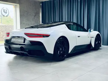 MASERATI MC20 NOVITEC Bianco Audace Lift Carbon Keramik