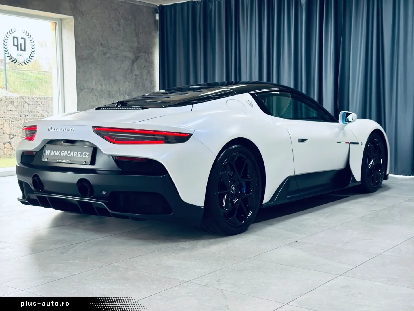 MASERATI MC20 NOVITEC Bianco Audace Lift Carbon Keramik