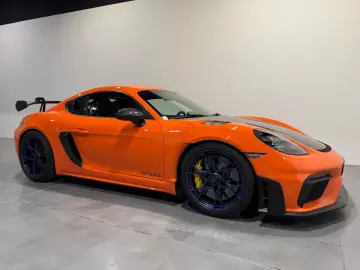 PORSCHE Cayman 718 GT4 RS