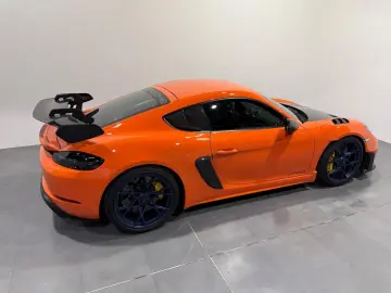 PORSCHE Cayman 718 GT4 RS