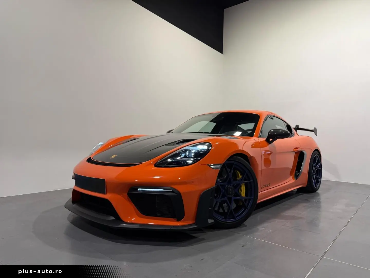 PORSCHE Cayman 718 GT4 RS
