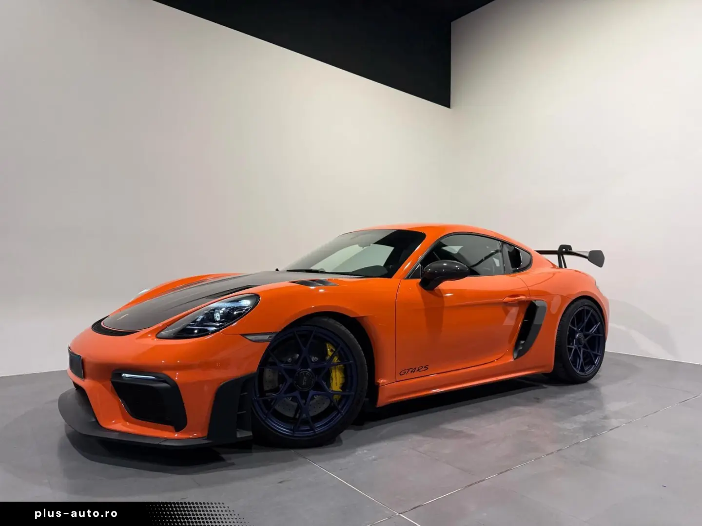 PORSCHE Cayman 718 GT4 RS