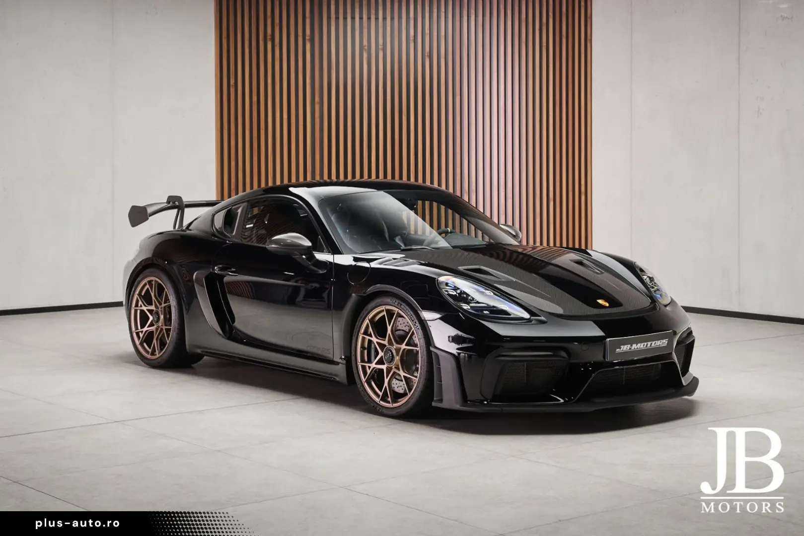 PORSCHE Cayman GT4RS Weissach BOSE Lift Carbon Clubsport