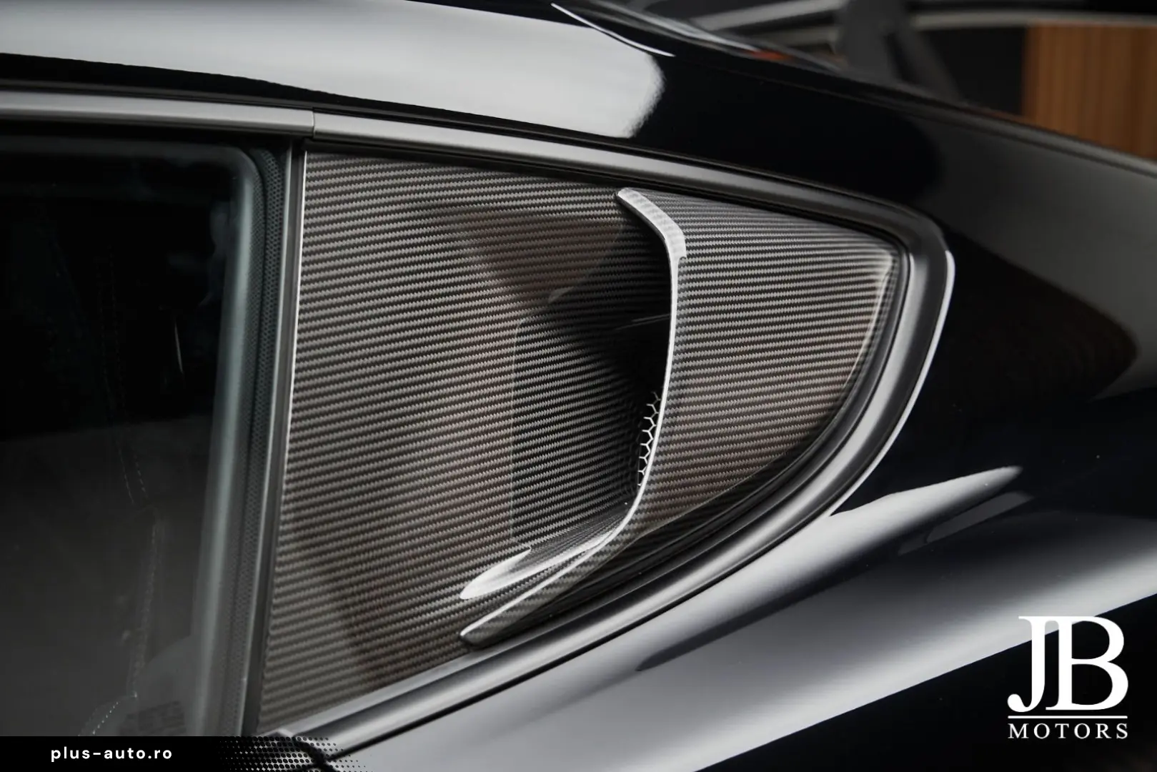 PORSCHE Cayman GT4RS Weissach BOSE Lift Carbon Clubsport