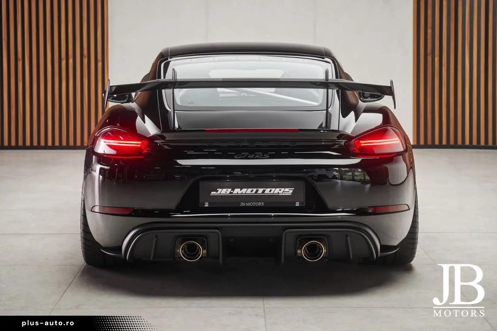 PORSCHE Cayman GT4RS Weissach BOSE Lift Carbon Clubsport