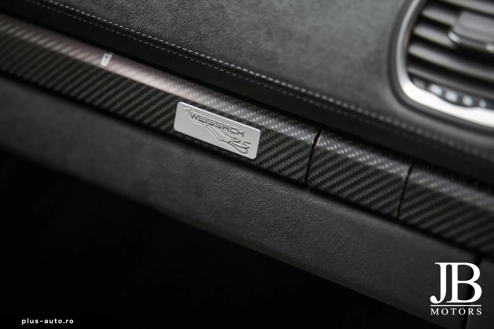 PORSCHE Cayman GT4RS Weissach BOSE Lift Carbon Clubsport