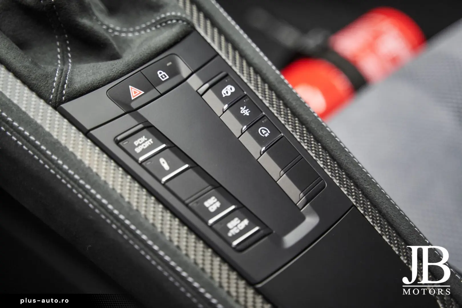 PORSCHE Cayman GT4RS Weissach BOSE Lift Carbon Clubsport