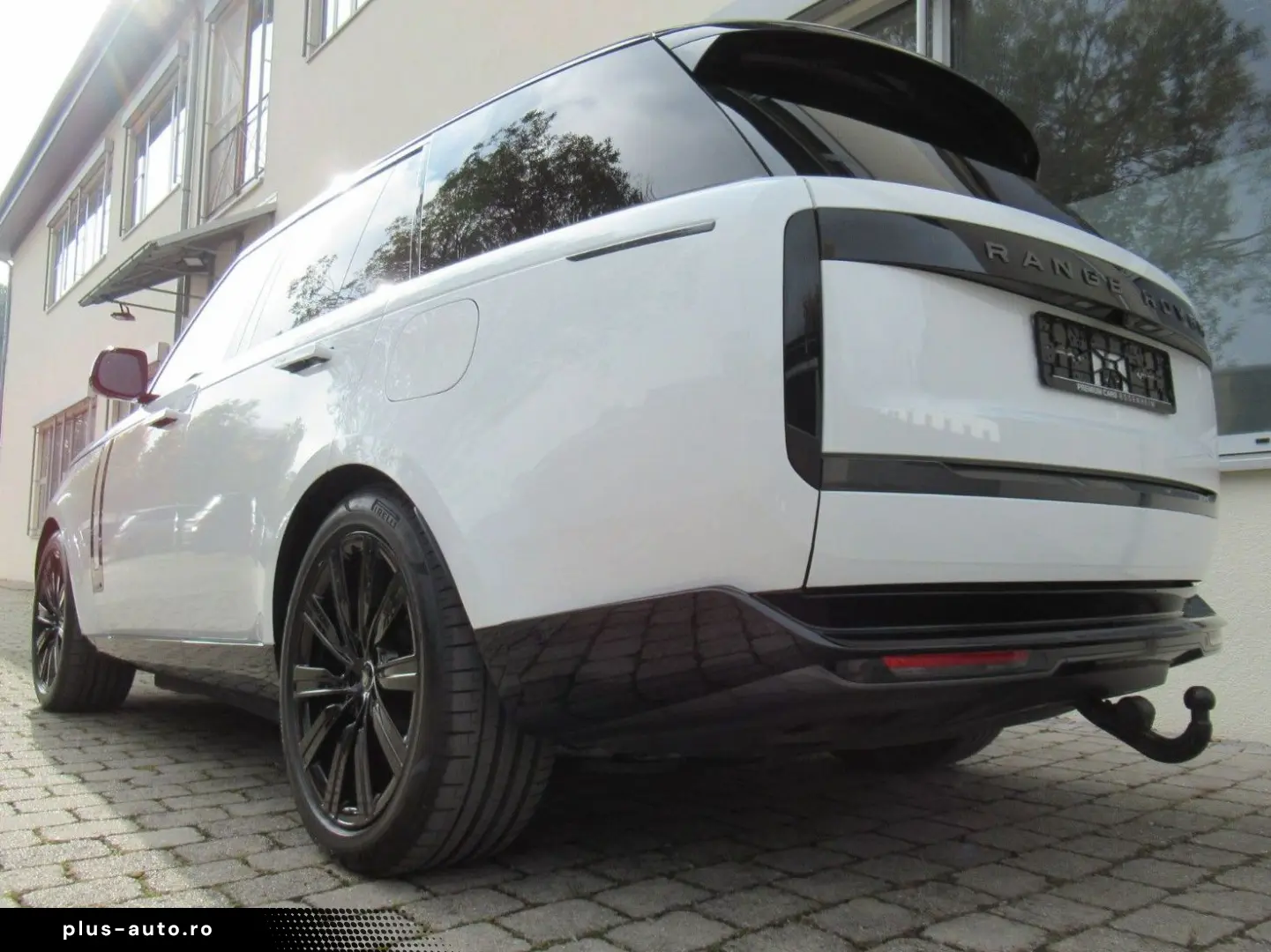 LAND ROVER NEW P460e AUTOBIOGRAPHY BLACK SV BESPOKE eAHK 22