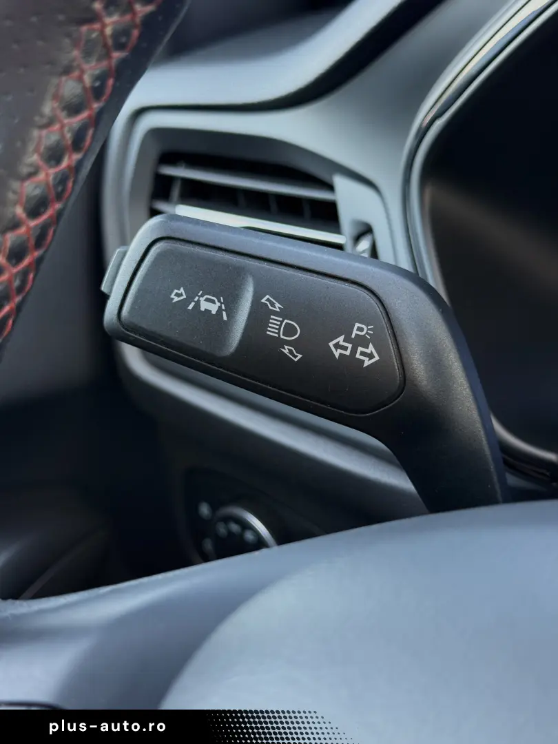 Ford Focus 1.0 EcoBoost MHEV ST-Line